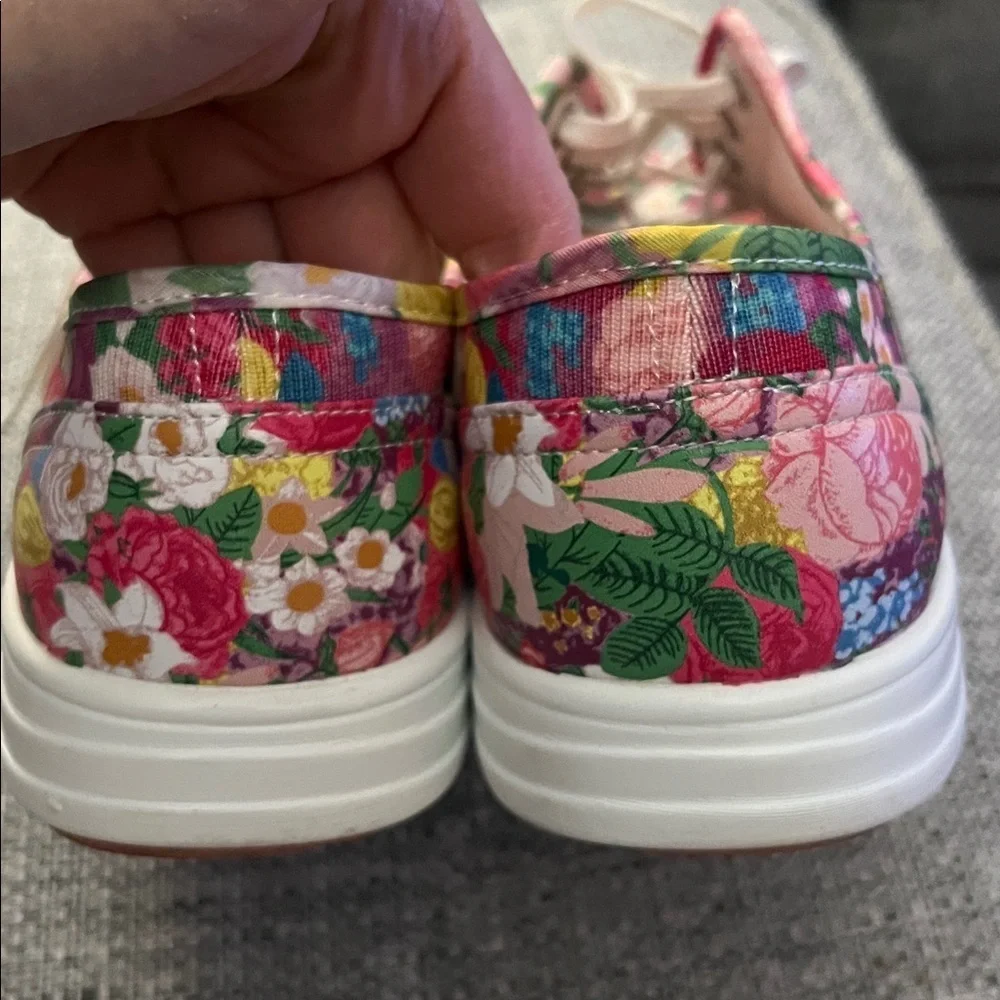 Women’s Traq by Alegria Sneaq Floral Dream Knit Sneakers Size 41 (10.5-11)